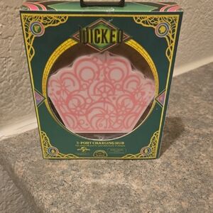 Wicked Pink 3-Port Charging Hub New